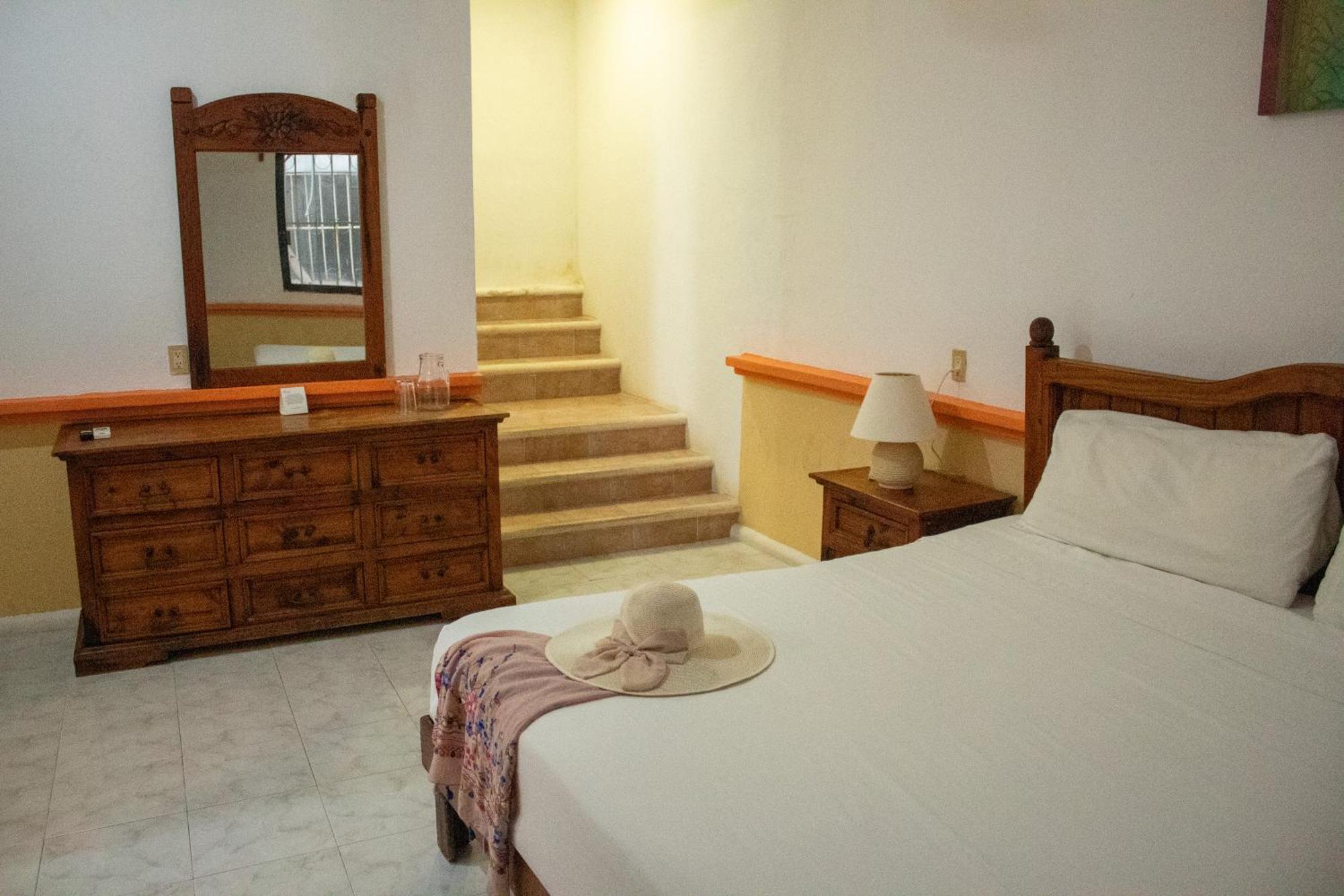 Hotel Vista Caribe 5Ta Av A 5 Pasos De La Playa Playa del Carmen Eksteriør billede