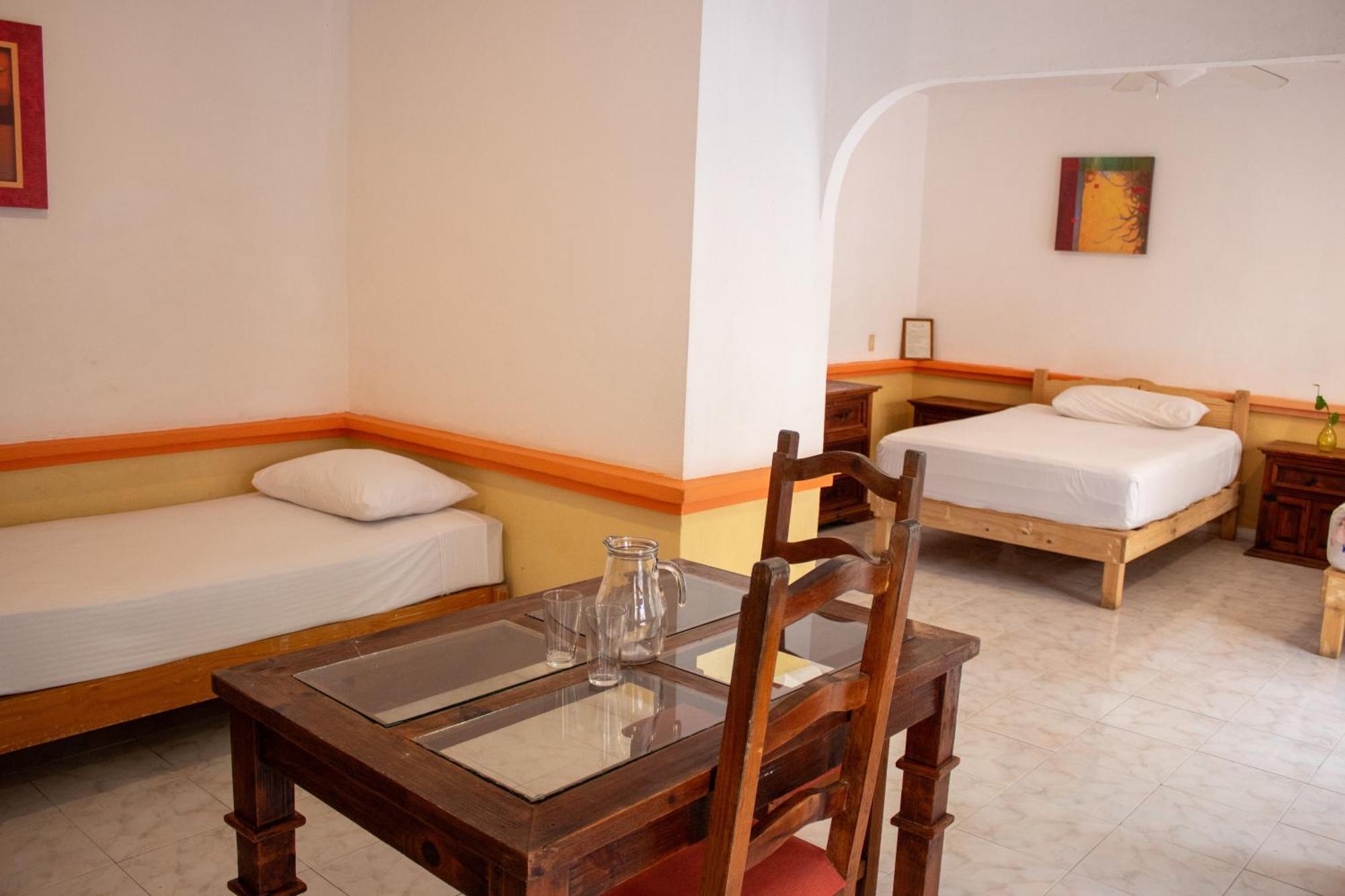 Hotel Vista Caribe 5Ta Av A 5 Pasos De La Playa Playa del Carmen Eksteriør billede