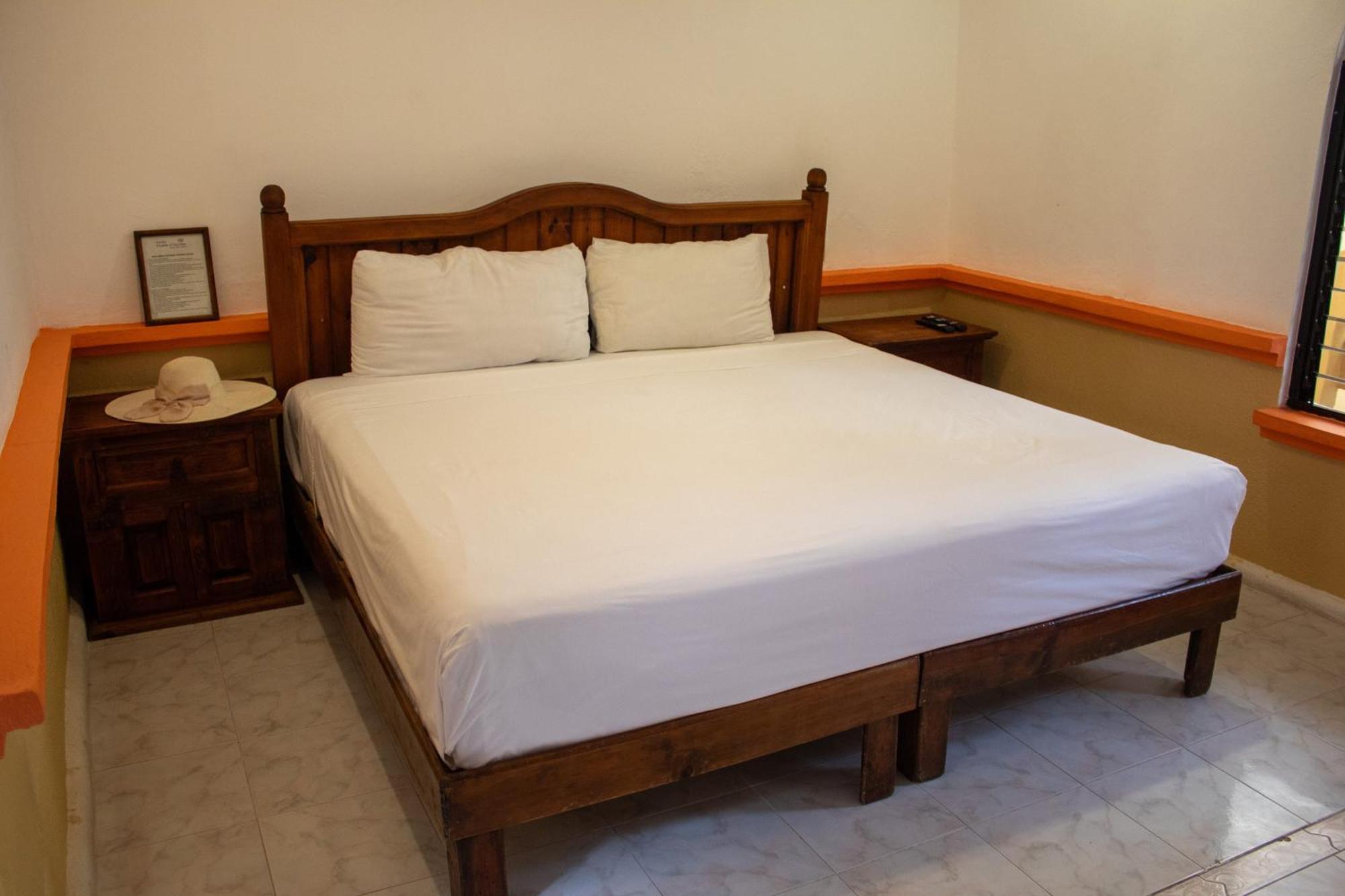 Hotel Vista Caribe 5Ta Av A 5 Pasos De La Playa Playa del Carmen Eksteriør billede