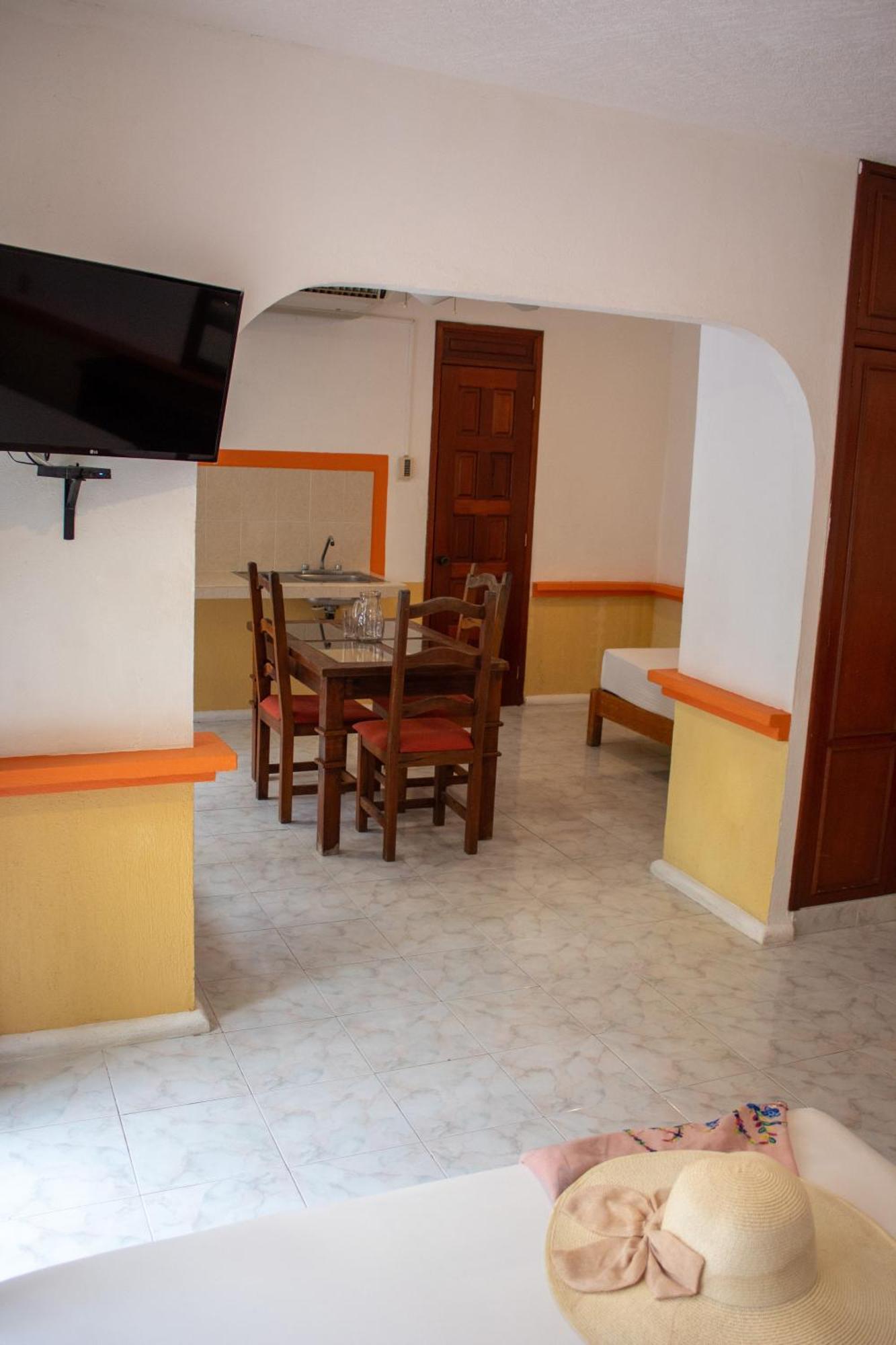 Hotel Vista Caribe 5Ta Av A 5 Pasos De La Playa Playa del Carmen Eksteriør billede